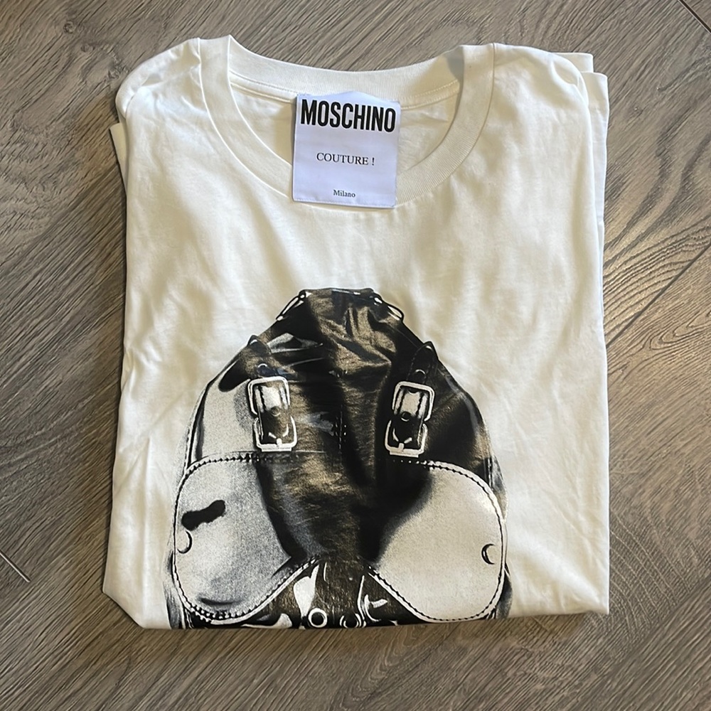Oversized Moschino T-Shirt - Picture 1 of 1